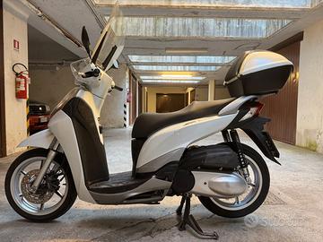 Scooter Honda SH 300