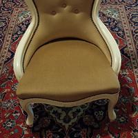 Poltroncina  Altezza  totale.Cm 88.