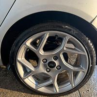 Cerchi + gomme Ford Fiesta 205/40 R17