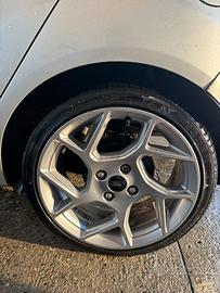 Cerchi + gomme Ford Fiesta 205/40 R17