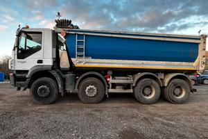 Autocarro 4 Assi Iveco Trakker 450