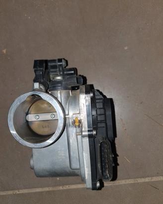 corpo farfallato husqvarna 701/ ktm 690 motard