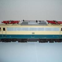 BR 110 ROCO Locomotore scala HO con trazione carda