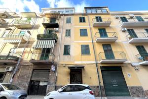 3 LOCALI A PALERMO