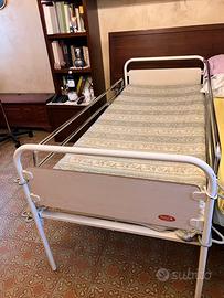 Letto elettrico con sponde materasso antidecubito