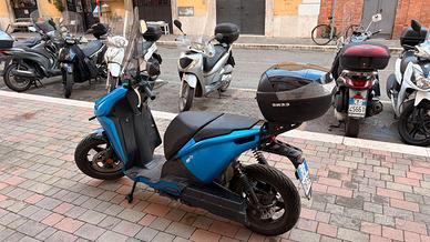 Ray 7.7 Premium 2023 - 14.000 km - elettrico