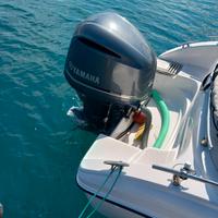 Ranieri Shadow 22 con Yamaha 225 con 2posti letto