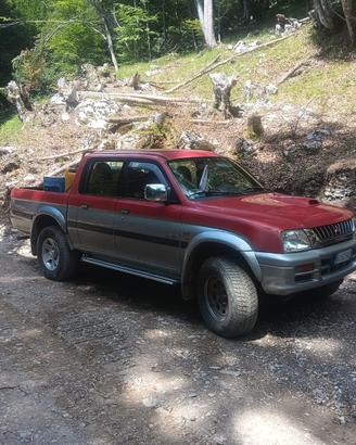 Mitsubishi L200 