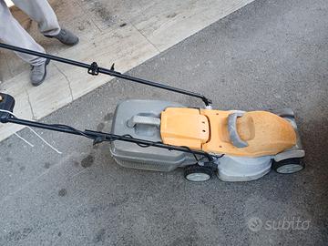 rasaerba perfettamente funzionante 