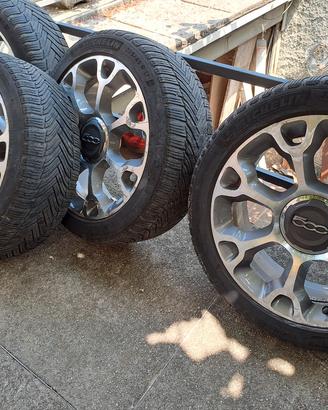 Gomme invernali 225 45 R17 + cerchi per fiat 500 L