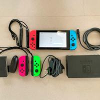 Nintendo Switch + 2 Joy-Con + MicroSD 32GB