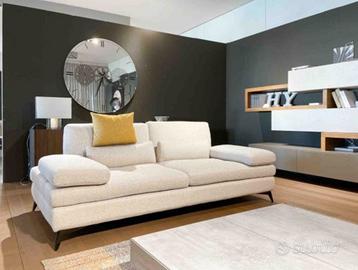 divano Nicoletti modello Serena 