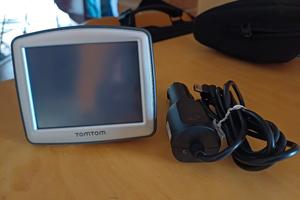 TomTom ONE navigatore GPS con accessori