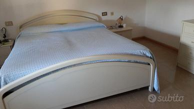 letto matrimoniale laccato bianco lucido