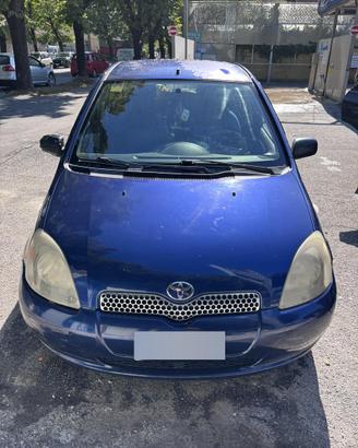 TOYOTA Yaris 1.0i 16V cat 5 porte Sol