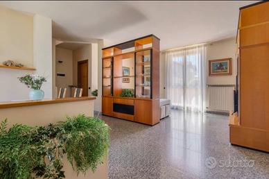 SVUOTA CASA - Set Salotto + Camera + Cameretta in