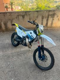 Husqvarna TC 125 2024 targato 2T