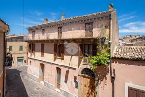 6 LOCALI A ATRI