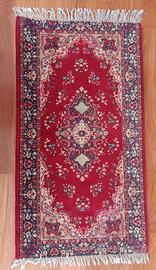 Tappeto lavorato a mano