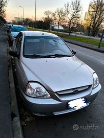 Kia Rio 1.3 del 2004