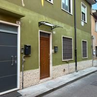 Appartamento bifamiliare piano terra