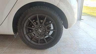 Cerchio MW da 15" con 11 razze