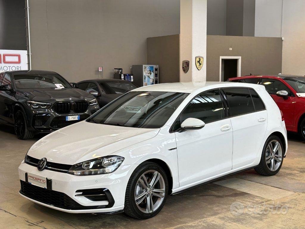 VOLKSWAGEN Golf 8ª serie