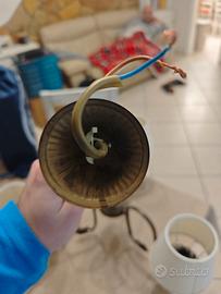 Lampadario e lampada a muro 