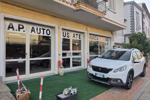 Peugeot 2008 BlueHDi 120 S&S Black Matt