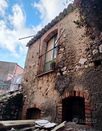 Casa indipendente in centro a Castelmola