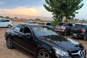 Mercedes E coupé