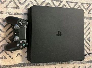Pkaystation 4 slim 1TB