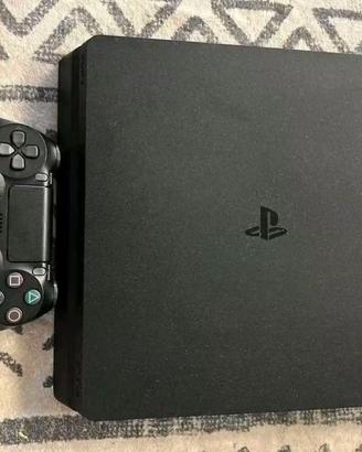 Pkaystation 4 slim 1TB