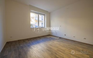 LUMINOSO TRILOCALE PARI AL NUOVO