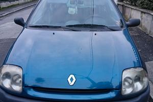 renault clio 1.2 benzina per neopatentati