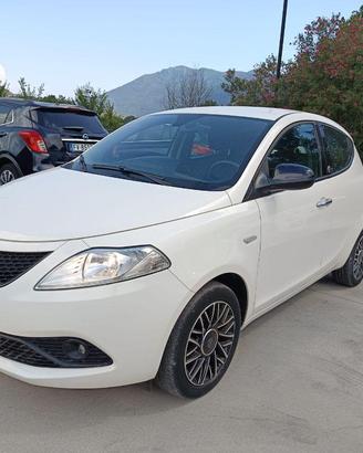 LANCIA Ypsilon 1.2GPL DI SERIE 70CV
