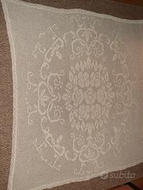 tovaglia all'uncinetto