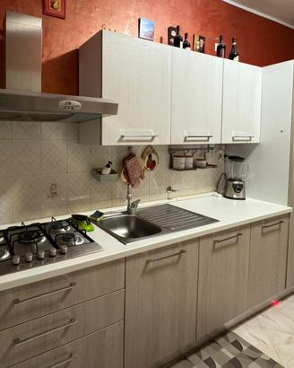 Cucina Mobilandia completa di elettrodomestici