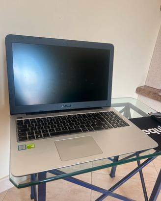 Asus laptop i7 + iPad incluso