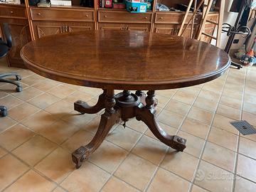 Tavolo in Radica di noce