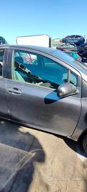 TOYOTA YARIS 2008 PORTA ANTERIORE DX