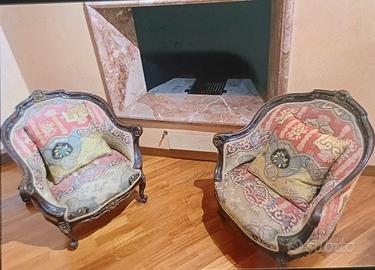 Una coppia di poltrone antiche Napoleone 2