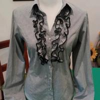 Camicia Studio B. sciancrata con volant – Fantasia