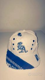 Cappello bianco e blu con brillantini LA