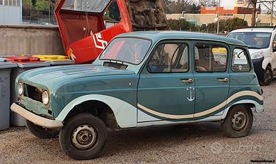 Renault 4 - R4 - demolita per ricambi