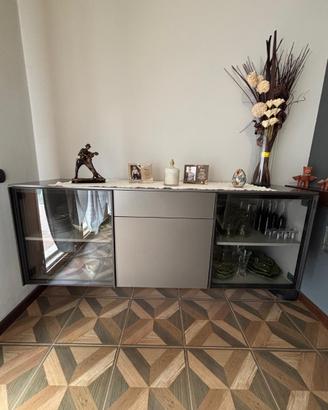 Parete attrezzata e credenza