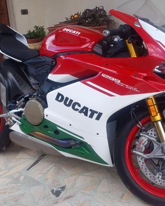 Ducati Panigale 1299 R FE