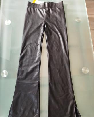 pantaloni a zampa