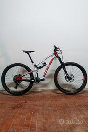 Bici da Enduro INTENSE Carbine 29 taglia M