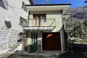 Casa indipendente su due piani a locana